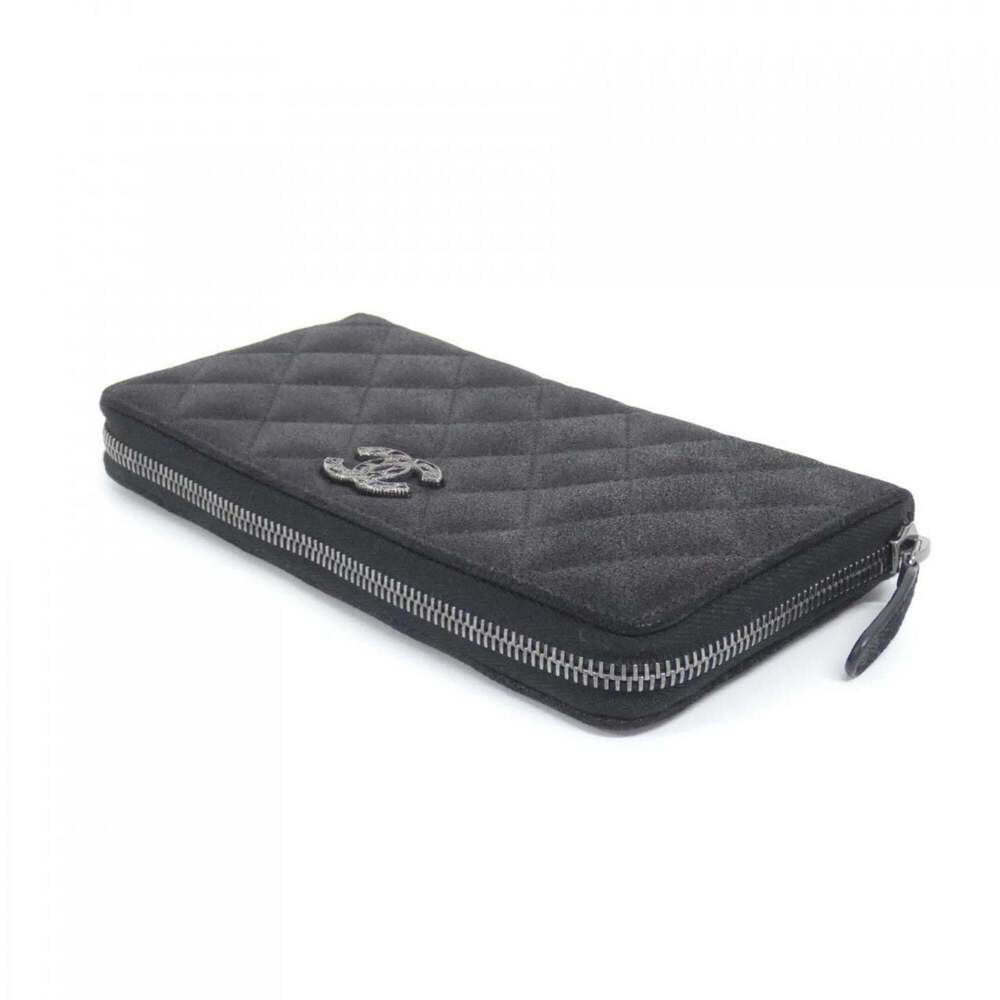 CHANEL Authentic Black Wallet - Picture 3 of 7
